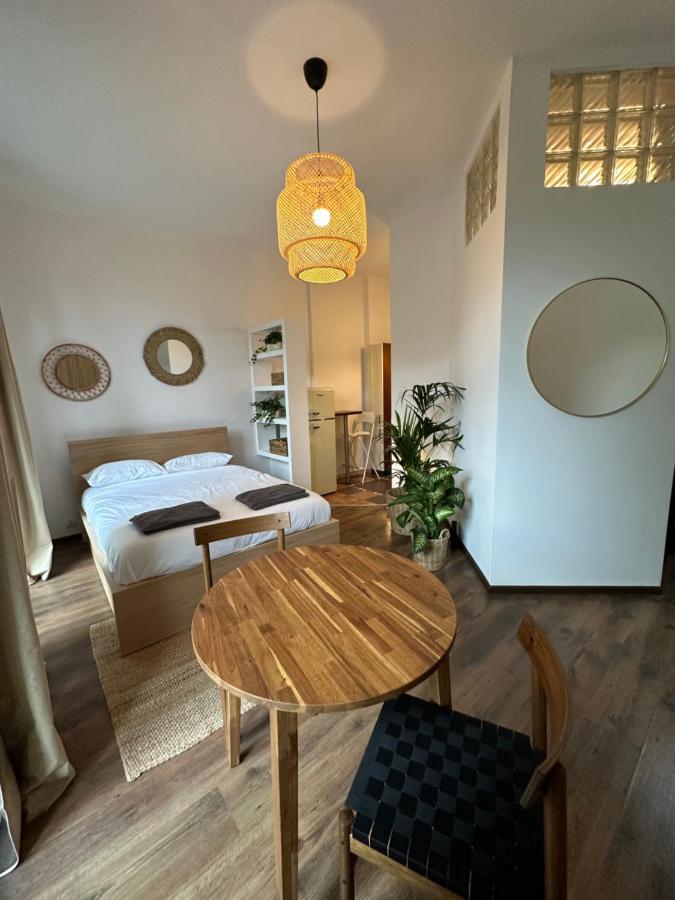 Appartamento Studio Na Starej Ochocie Varsavia Esterno foto